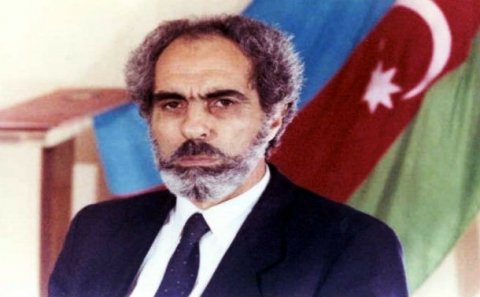 Əbülfəz Elçibəyin vəfatından 18 il ötür