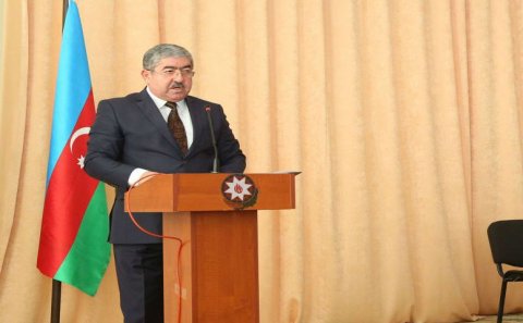 İcra başçısı daha bir məmuru vəzifədən azad etdi