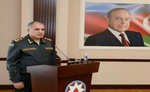 “Hərbi xidmət əleyhinə olan cinayətlərin sayı əhəmiyyətli dərəcədə azalıb” - Xanlar Vəliyev