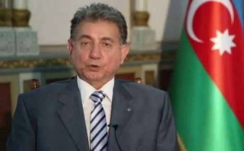 “Ailə ansambılına” çevrilən Mərkəzi Elmi Kitabxana – Həkim, xaloğlu, bacıoğlu, kürəkən, rəfiqə və s...