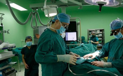 Minaya düşən gəncin vəziyyəti ağırdır