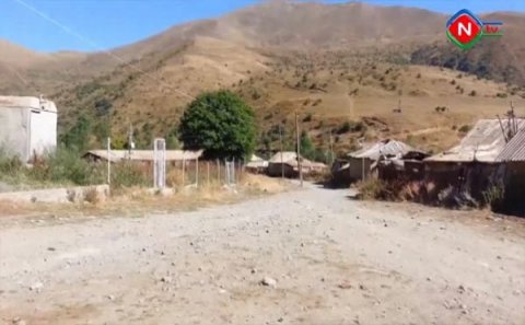 Ermənilər sərhəddəki kəndi boşaltdı: sakinlər evlərindən qaçır (VİDEO)