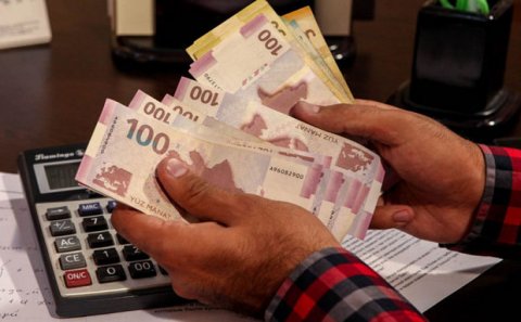 Pensiyaların orta məbləği 240 manatı keçəcək
