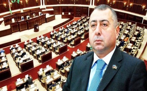“Rəfael Cəbrayılov mandatdan məhrum edilsin” - Milli Məclisin qarşısında etiraz aksiyası keçiriləcək - VİDEO