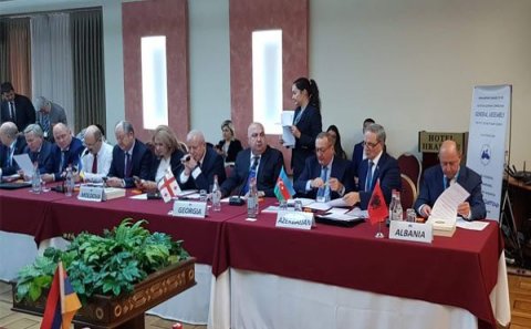 Azərbaycanın iki deputatı Ermənistana getdi (FOTOLAR)