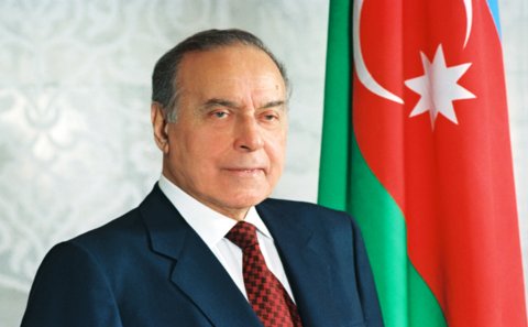 Ümummilli lider Heydər Əliyevin anım günüdür