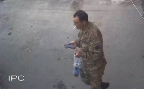 Ermənistan hərbçisi mobil telefona görə güllələndi...