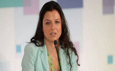 Erməni jurnalist: “Qalmağa yerim olmayanda İradə mənə sığınacaq verib”