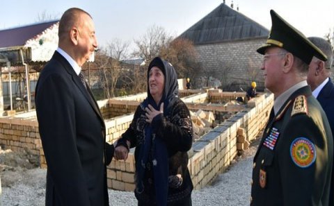 Prezidentin sakinlərlə və Kəmaləddin Heydərovla dialoqu (FOTOLAR)