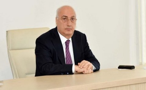 Qadın sürücünü təhqir edən bu harın kimdir? – “İcra başçısının əmisi oğludur” (VİDEO)