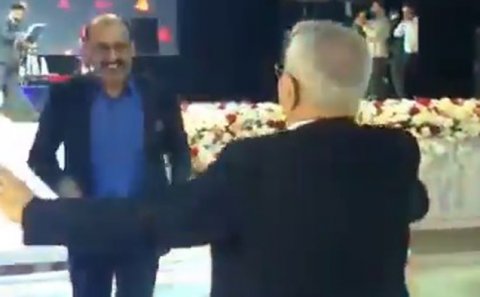 Deputatla Eyyub Yaqubov belə rəqs etdi - Video
