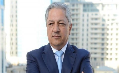 Deputat Cavanşir Feyziyev müğənninin adına 10 milyonluq obyekt alıb