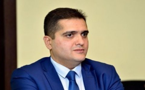 İCRA BAŞÇILARI PREZİDENTİ NİYƏ EŞİTMİRLƏR?