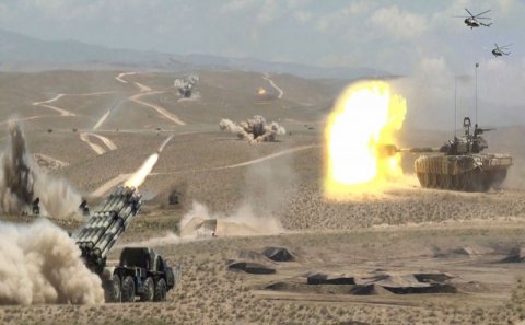 Ordumuz 10 minədək əsgər, 150 tank, 35 təyyarə və helikopter ilə hərəkətə keçir — Düşmən VAHİMƏDƏ