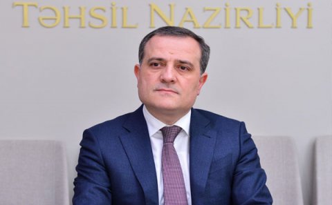 Novruz Məmmədov təhsil nazirini bu vəzifəsindən azad etdi