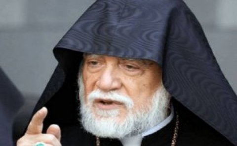 Erməni katolikosu Qarabağı Ermənistana birləşdirməyə çağırdı