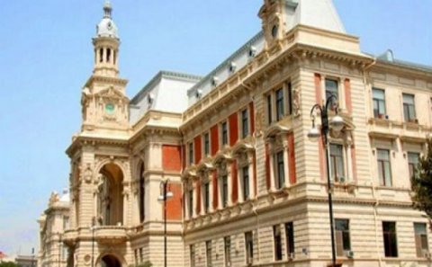 Uşaqları bağçada söyən müəllim işdən çıxarılıb