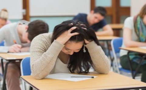 Azərbaycanda tələbələr imtahan cavablarını oğurladı, nəticələr ləğv olundu