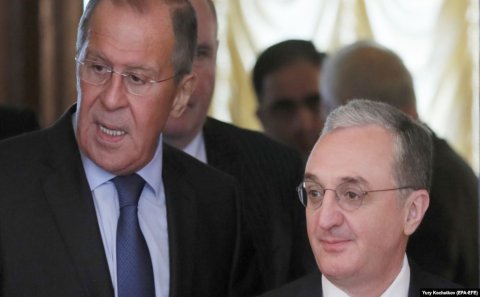 Lavrovdan sensasiya: “Putin gəlməmiş Köçəryanı buraxın”