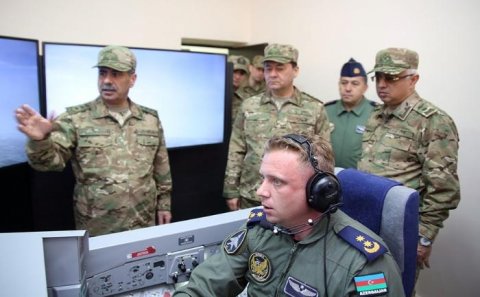 Hərbi pilotun nəşi və təyyarənin qalıqları tapılaraq dənizdən çıxarılıb - RƏSMİ