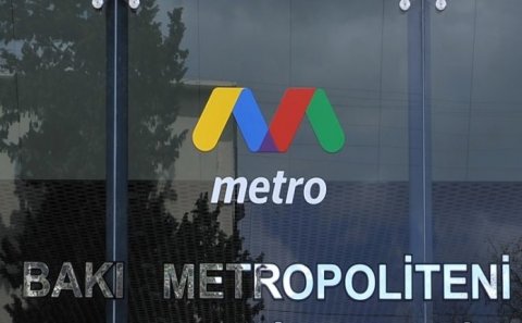 Bakı metrosunda nasazlıq: yeni qatar tuneldə qaldı, qapılar açılmadı