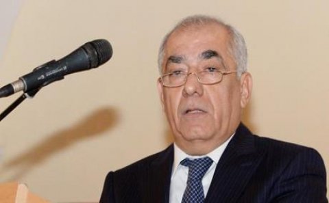 Novruz Məmmədovu əvəzləyən Əli Əsədov kimdir? – Yeni Baş nazirin həyat yolu