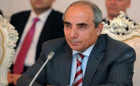 “MƏNDƏN HEÇ NƏ SORUŞMAYIN” – Baş Nazirin 74 yaşlı 1-ci müavini