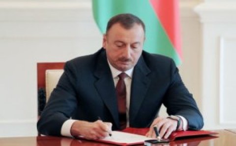 Prezident bəzi icra başçılarının yerini dəyişdi