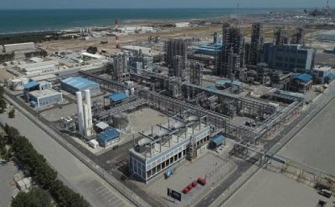 12 SOCAR işçisi qazdan zəhərləndi - Zavodda