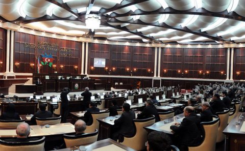 Parlamentin buraxılması ilə bağlı Prezidentə müraciət qəbul olundu 