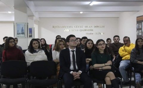 “Özünü ifadə və natiqlik” mövzusunda TƏLİM