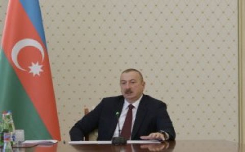 İlham Əliyev çıxarılan icra başçılarından DANIŞDI: “Onlar kasıblar üçün nəzərdə tutulan vəsaiti ora-bura xərcləyirdilər...”