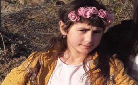 “Hamı buradadır, meyiti yerindən tərpətməmişik...” — Yandırılan 10 yaşlı qızın atası DANIŞDI