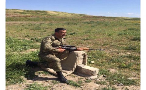 İçində Döyüşçü, İşində Başçı: Hərbi formasından Qarabağ QOXUSU gələn müharibə ADAMI-Onu siz də TANIYIN!