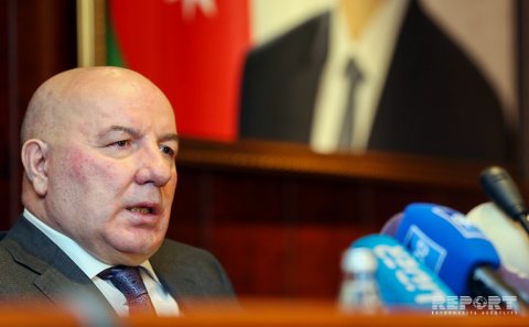 Elman Rüstəmov: “Neftin bugünkü qiyməti Azərbaycan iqtisadiyyatı üçün təhlükəli deyil