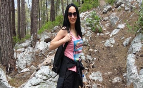 Jurnalistdən təsirli paylaşım: Vətənimə toxunma (FOTO)