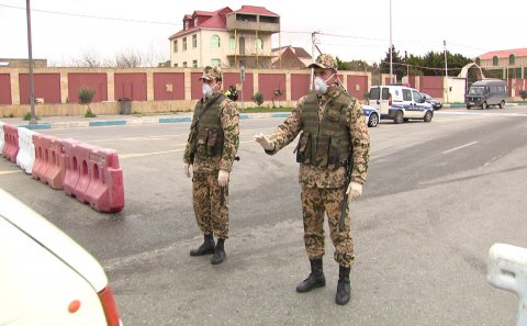 İş adamı karantini pozdu, maşınla yol qurğularını qırıb keçdi