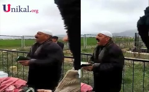 Azərbaycanda molla qəbir üstündə yasin əvəzinə görün nə oxudu - VİDEO