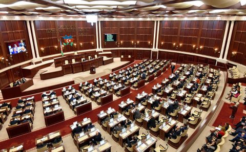 Azərbaycanda yeni qadağalar QÜVVƏYƏ MİNDİ – Parlament təsdiqlədi