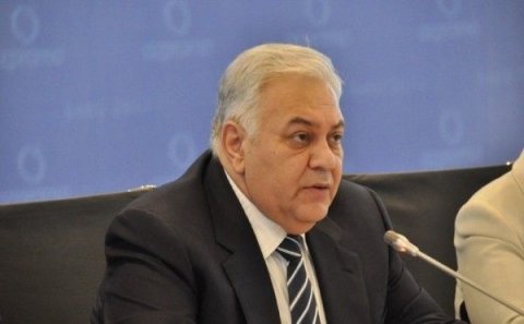 Oqtay Əsədovun iclaslara gəlməməsinin səbəbi...