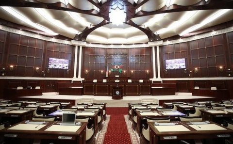Boş qalan deputat yerləri üçün seçkilər nə vaxt keçiriləcək? — AÇIQLAMA