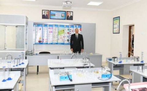 İlham Əliyev Bakıda açılışda - FOTO