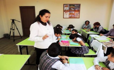 Azərbaycan torpağında işləyən hər erməni müəllimə 41 dollar hədiyyə ediləcək....