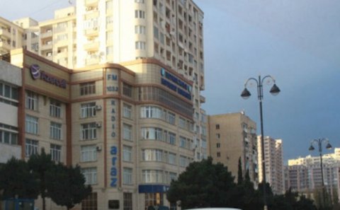 Əli Həsənova məxsus bina boşaldılır