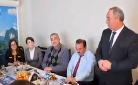 Deputatın görüntüsü tənqid olundu: “Salyana Allah tərəfindən göndərilən elçisiniz” - VİDEO