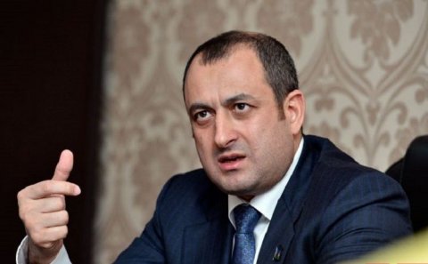 Adil Əliyevdən oğlunun maşın kolleksiyası haqda xəbərə CAVAB