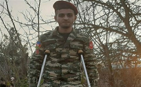 ŞOK QƏRAR: Bir ayağını itirmiş 19 yaşlı qaziyə III qrup əlillik verildi - FOTOLAR