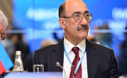 Əbülfəs Qarayevin ölkədən çıxışına QADAĞA QOYULDU