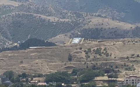 Azərbaycanla sərhəddə Xomeyninin posteri - FOTO