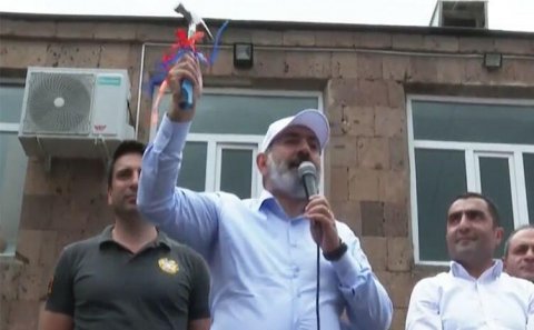 Paşinyana ilk təbrik ABŞ-dan gəldi